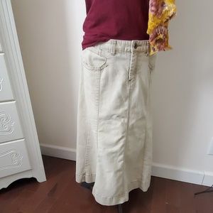 Christoper & Banks Beige skirt